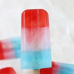 Fun and festive red, white & blue Patriotic Popsicles! Perfect for the 4th of July!