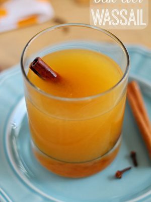 The BEST EVER Wassail drink!! My favorite drink of the season!