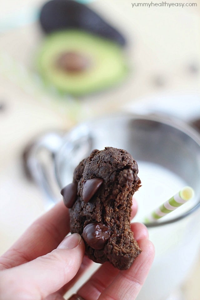 Chocolate Cookies with what's that?! AVOCADO?! Yup. Amazing, moist, chocolatey, rich Double Chocolate Avocado Cookies! Prepare to fall in love. 