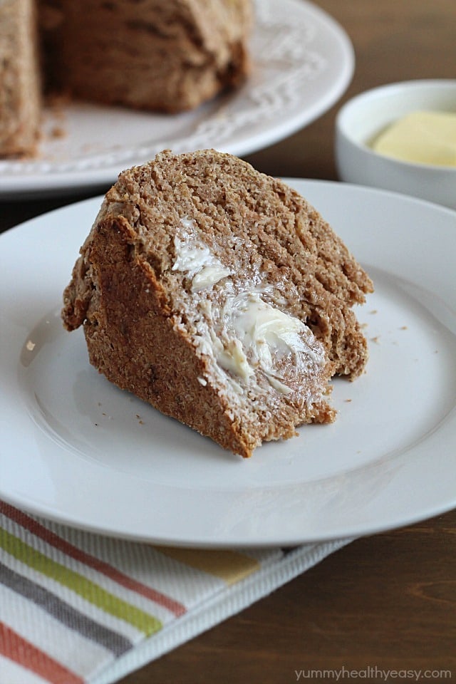 Irish Buttermilk Brown Bread  - hearty whole wheat Irish soda bread. Delicious by itself or as a filling side dish. #easy #bread #wholewheat