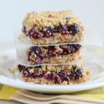 These Skinny Blueberry Crumble Bars have everything you want in a breakfast treat…a delicious crust, a layer of blueberries and a crumbled oat topping. So delicious!