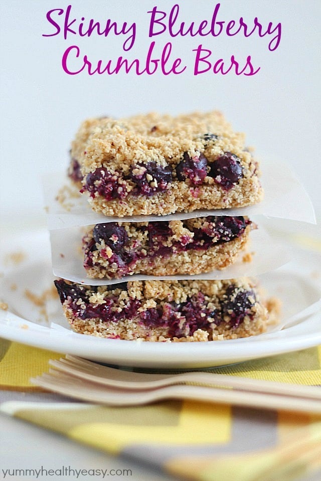 Skinny Blueberry Crumble Bars - a yummy breakfast treat with a light crust, a layer of blueberries and a crumble topping. So delicious!