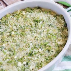 Broccoli Quinoa Casserole - easy and clean-eating creamy casserole loaded with healthy proteins and vegetables!