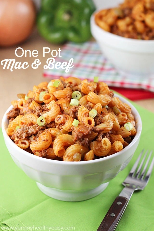 One Pot Mac and Beef - delicious dinner made all in one pot and in under 30 minutes!