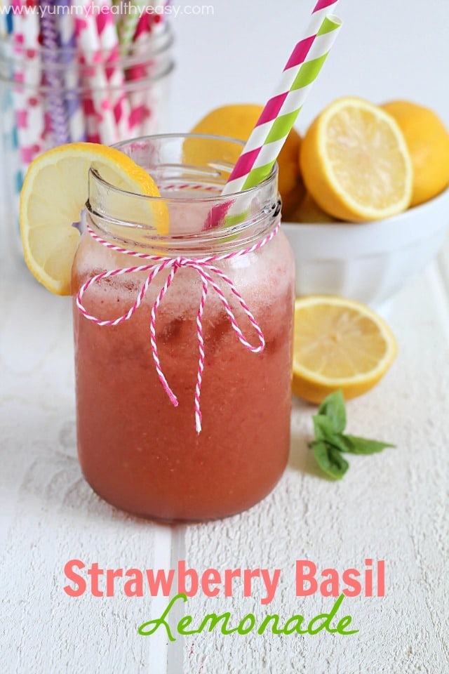 Strawberry Basil Lemonade | refreshing lemonade made with lemon, strawberry and basil. Absolutely delicious! (No added white sugar!) via @jennikolaus