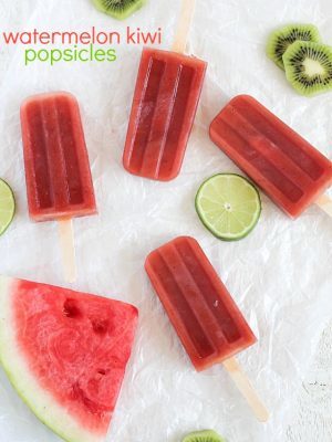 Watermelon Kiwi Popsicles - super easy and delicious popsicles with only four ingredients. Perfect healthy treat for summertime!