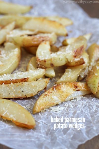 Potato wedges that are baked, sprinkled with parmesan, and then served with fry sauce. Can't wait to try these!