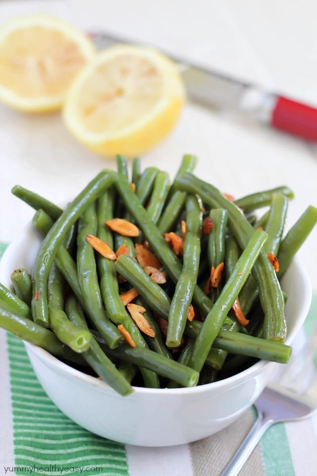 Lemon Green Beans Amandine - an easy and delicious side dish!