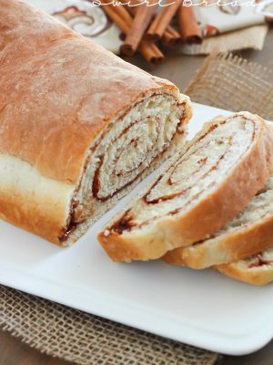 Step-by-step instructions on how to make the BEST Cinnamon Swirl Bread! Super easy! #FleischmannsYeast