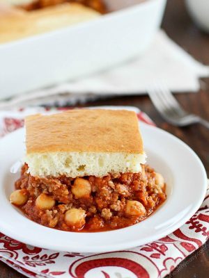 This Sloppy Joe Casserole is a healthy recipe filled with pureed vegetables, (your kids won't even know they're there!) lean ground turkey and chickpeas topped with a yummy biscuit topping. Healthy & delicious!