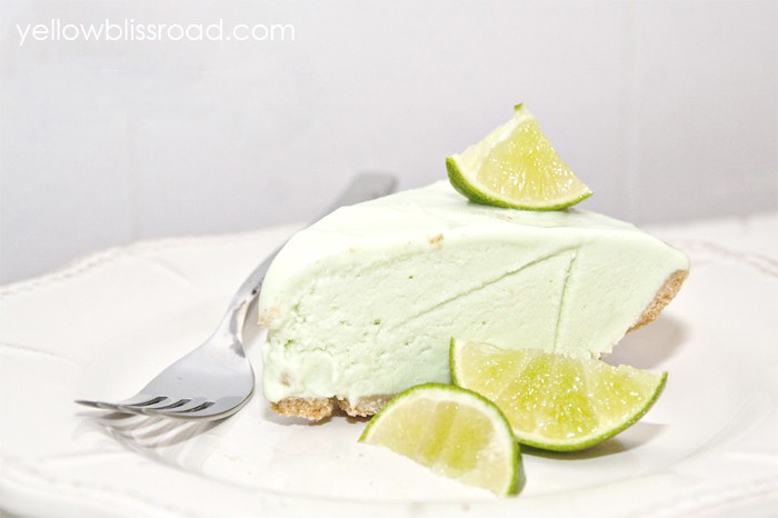 Easy Limeade Ice Cream Pie - No bake and packed with limeade flavor. 
