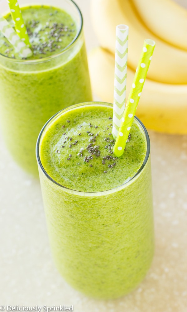 Energizing Green Smoothie by Deliciously Sprinkled