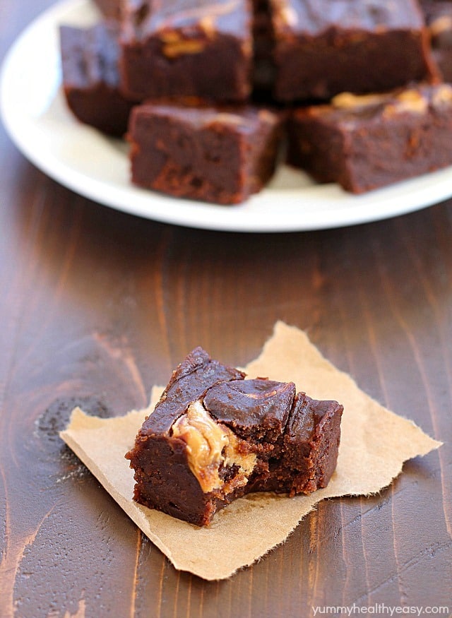 If you're looking for a chocolate fix but don't want all the calories, you have to try this 3 Ingredient Skinny Peanut Butter Brownie Fudge! Only 42 calories for a chunk of fudgy, chocolate marbled, peanut butter deliciousness!
