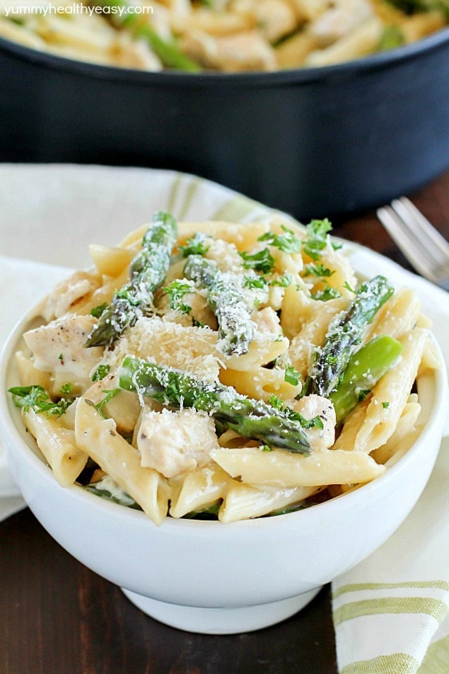 Creamy One-Pot Chicken Asparagus Pasta! Cooked in a creamy sauce and cooked from start to finish in only ONE pan. It's so simple and so easy plus the clean up is a breeze. It's perfect for spring and your busy schedule!