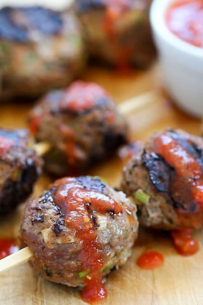 Serve up these Skewered Italian Meatballs in pasta sauce for a delicious low carb dinner, served on rolls for meatball sandwiches or over spaghetti! AD