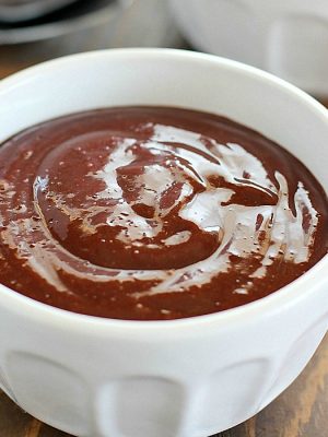 I'm obsessed with this Chocolate Protein Pudding!! Only a few ingredients for a healthy dessert!