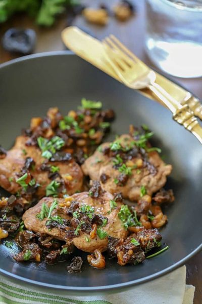 Insanely delicious dinner everyone will love - Pork Medallions with Prunes and Walnuts! #AD
