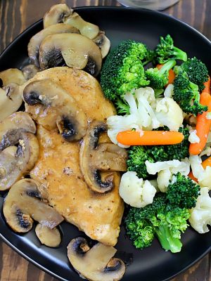 This Easy Chicken Marsala Recipe is my favorite go-to dinner recipe. Done in under 30 minutes and tastes like it came from a restaurant!